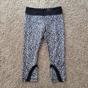 Lululemon size 8 leggings